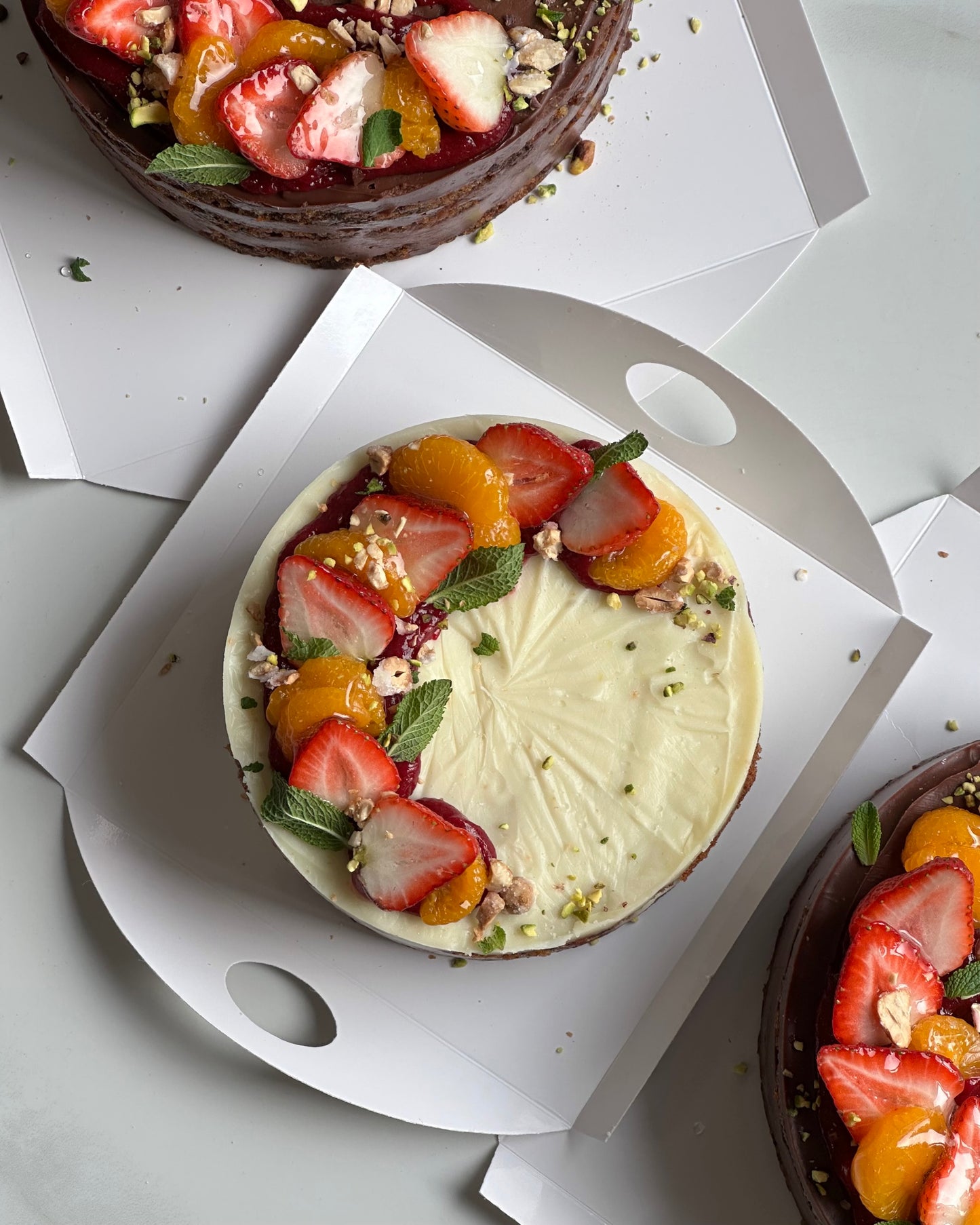 Tort vegan Carrot Cake portocală & zmeură