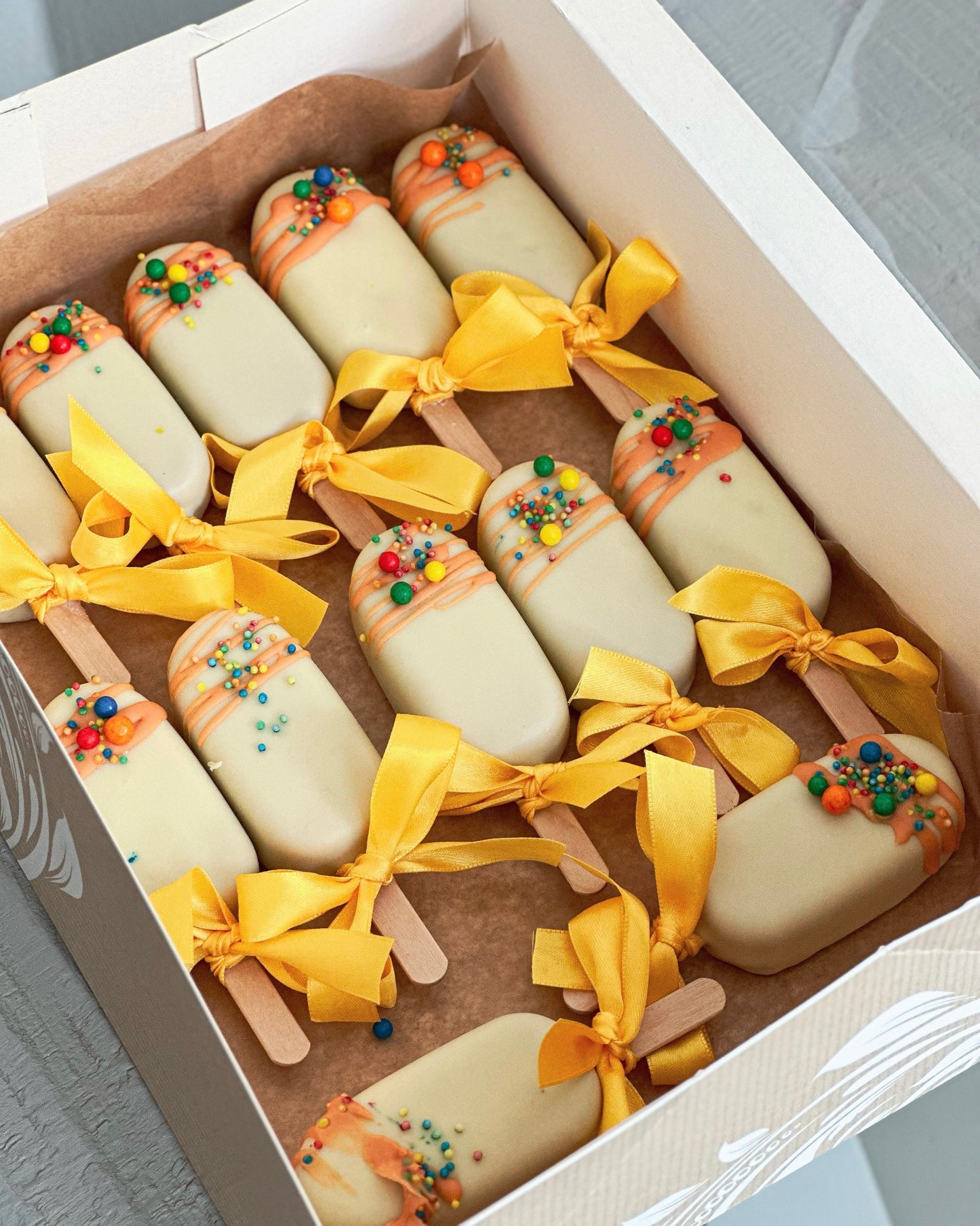 Cutie 15 mini cakesicles