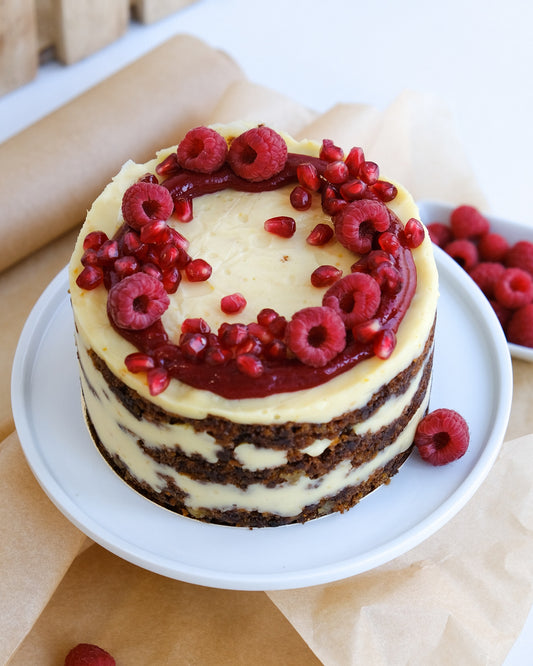 Tort vegan Carrot Cake portocală & zmeură