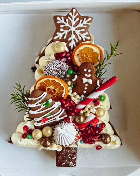 Tort Brăduț din foi cu miere