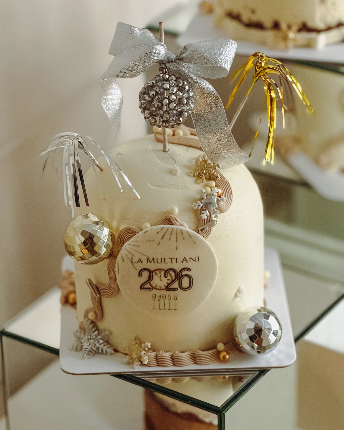 Globul de Anul Nou – Ediție Limitată Atelier Firimituri × Perlee