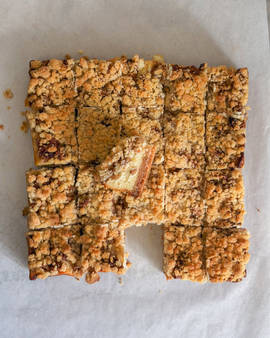 Crumble cu Mere și Scorțișoară